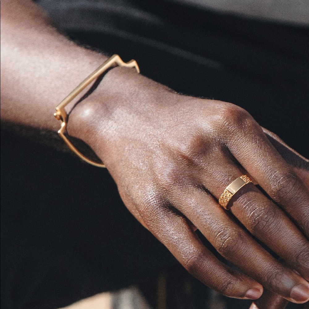 ❗️SOLD❗️ MONICA VINADER THIN SIGNATURE BANGLE ✨
